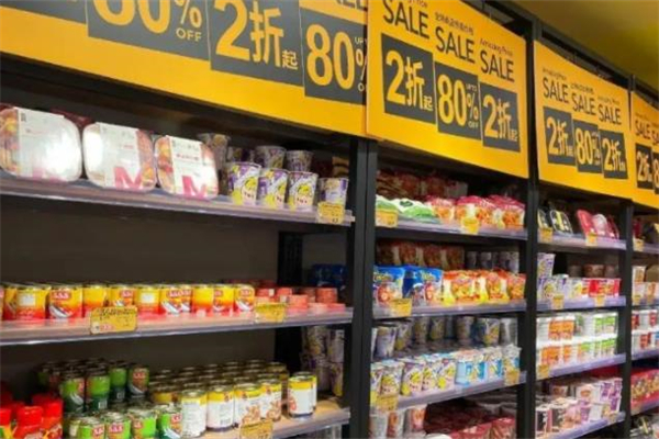 橙本價 折扣零食連鎖店如何撬動萬億市場